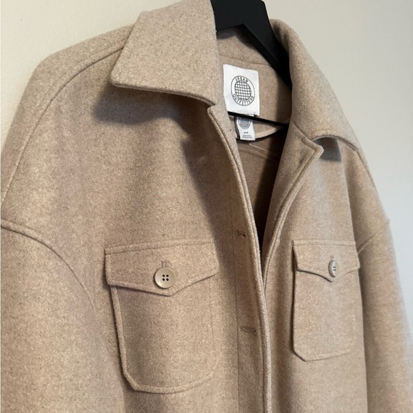 Urban Outfitters Shacket - Picture 3 of 7